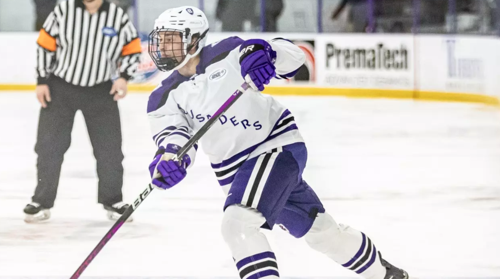 Pair of Siblings Defy the Odds and Play College Hockey Together