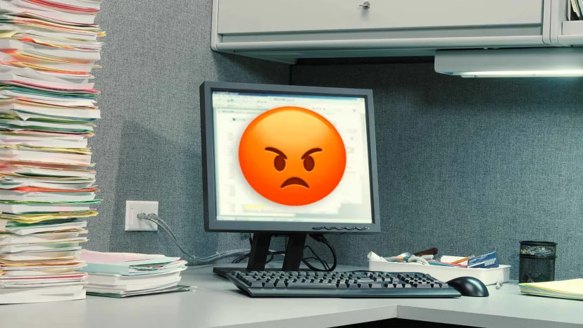 Student Accidentally Sends Aggressive Rant Email to Professor 